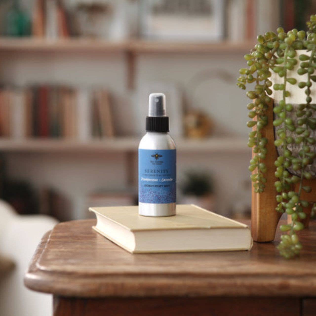 Aromatherapy Room & Body Mist – Pure Essential Oils: Serenity (Frankincense & Lavender)