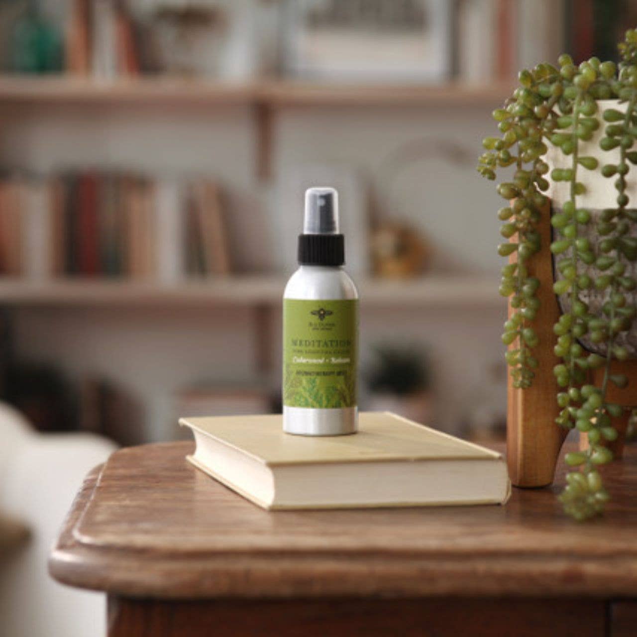 Aromatherapy Room & Body Mist – Pure Essential Oils: Serenity (Frankincense & Lavender)